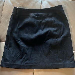 Banana Republic black zip up skirt
